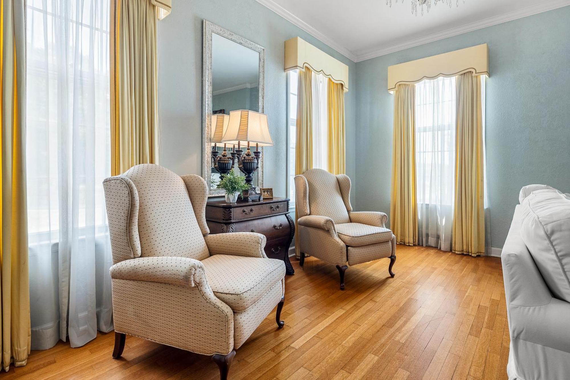 Beland Mansion-Blooming Garden Suite! ฟอร์ตสมิธ ภายนอก รูปภาพ